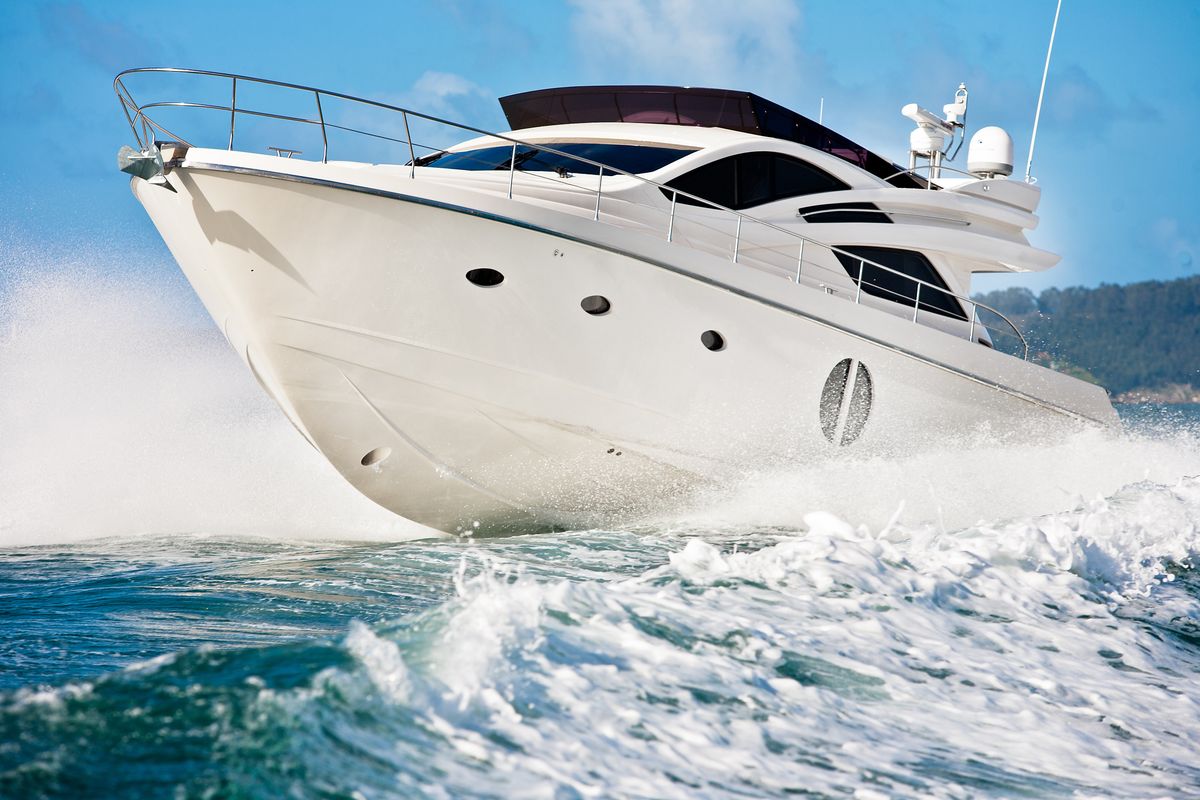 Huiles Moteur pour navires et bateaux BASINOL